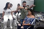 Palestra sobre cuidados com o cabelo e penteados para o dia a dia
